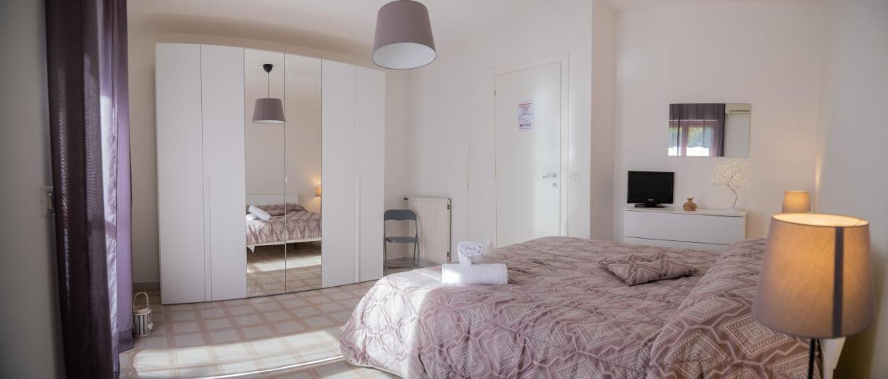 B&B A Casa Di Amici Caserta Exteriér fotografie