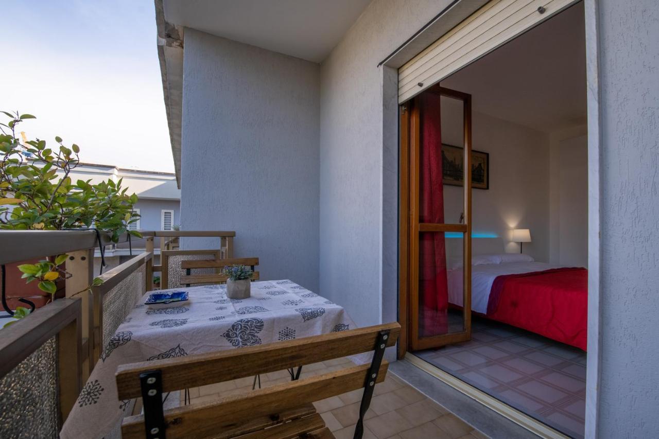 B&B A Casa Di Amici Caserta Exteriér fotografie